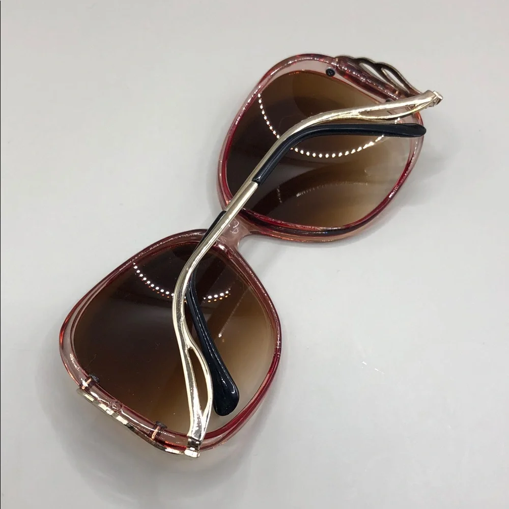 Vintage 90's oversized curved sunglasses butterfly statement style gradient lens